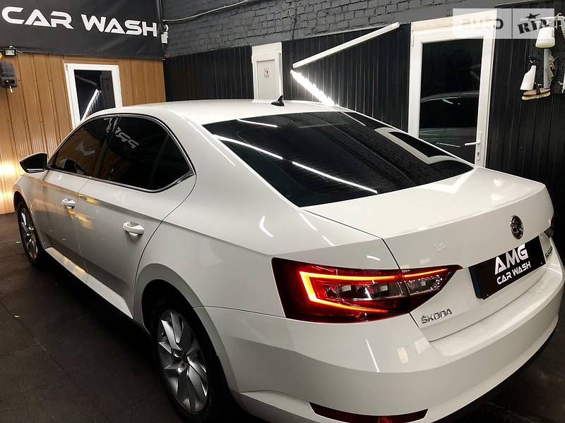 Седан Skoda Superb 2017 в Сумах