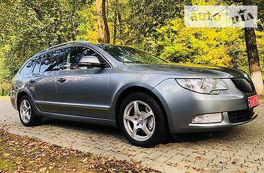 Универсал Skoda Superb 2011 в Сваляве