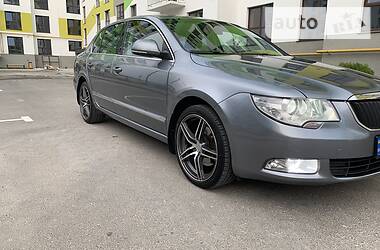 Skoda Superb 2011