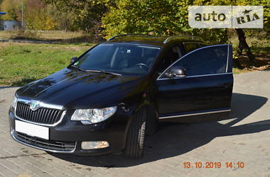 Универсал Skoda Superb 2011 в Львове