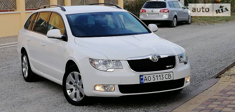 Универсал Skoda Superb 2011 в Виноградове