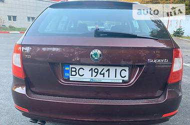 Универсал Skoda Superb 2011 в Львове