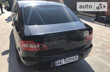 Седан Skoda Superb 2012 в Днепре