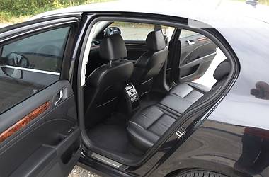 Седан Skoda Superb 2010 в 