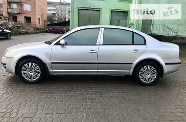 Седан Skoda Superb 2003 в 