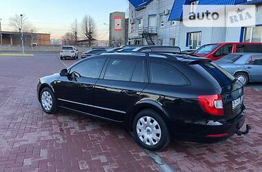 Універсал Skoda Superb 2011 в 