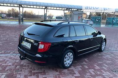 Універсал Skoda Superb 2011 в 