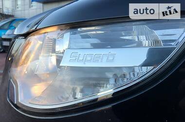 Універсал Skoda Superb 2011 в 