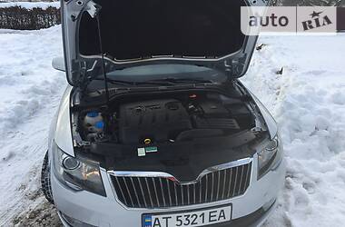 Седан Skoda Superb 2014 в Косове