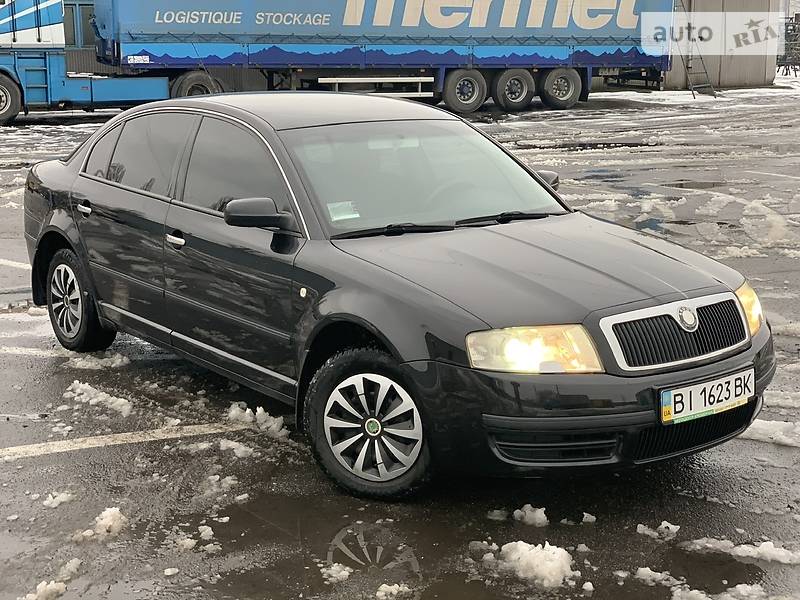 Седан Skoda Superb 2006 в Горішніх Плавнях