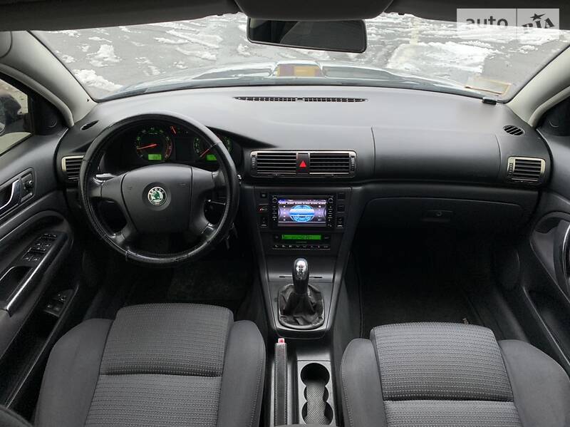 Седан Skoda Superb 2006 в Горішніх Плавнях