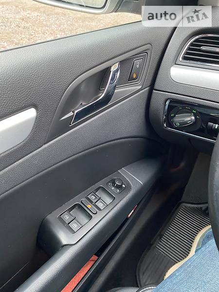 Універсал Skoda Superb 2013 в Києві