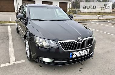 Седан Skoda Superb 2014 в Рівному