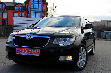 Седан Skoda Superb 2010 в 