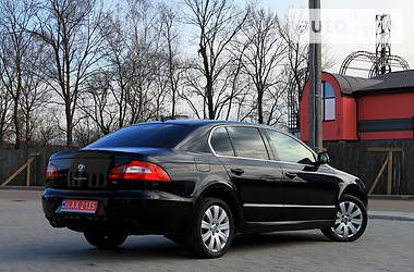 Седан Skoda Superb 2010 в 