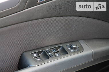 Седан Skoda Superb 2010 в 