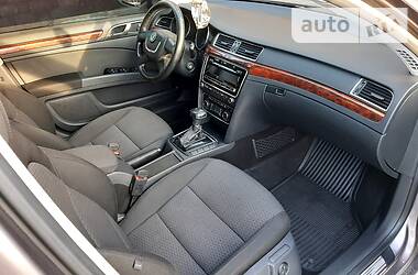 Седан Skoda Superb 2012 в 
