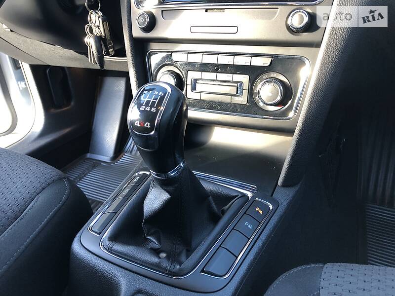 Універсал Skoda Superb 2011 в Радивиліві