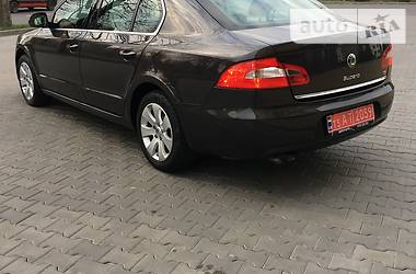 Седан Skoda Superb 2010 в Луцке