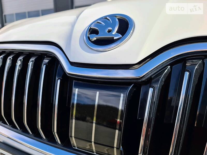 Універсал Skoda Superb 2016 в Мукачевому