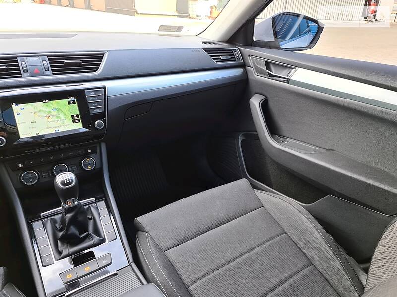 Універсал Skoda Superb 2016 в Мукачевому