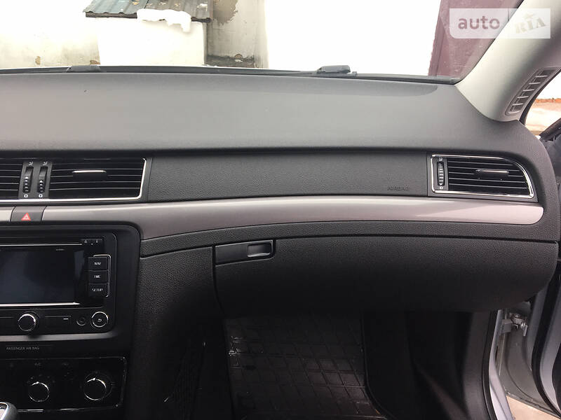 Універсал Skoda Superb 2014 в 