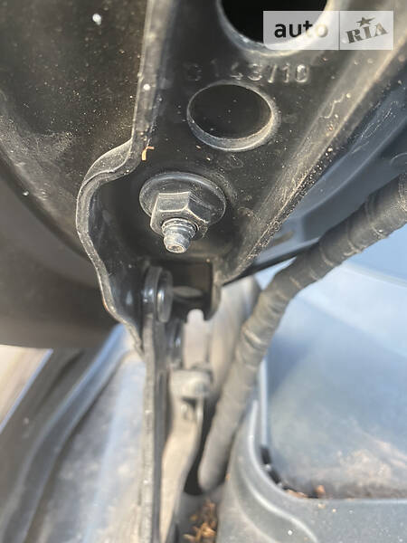 Седан Skoda Superb 2010 в Кривому Розі