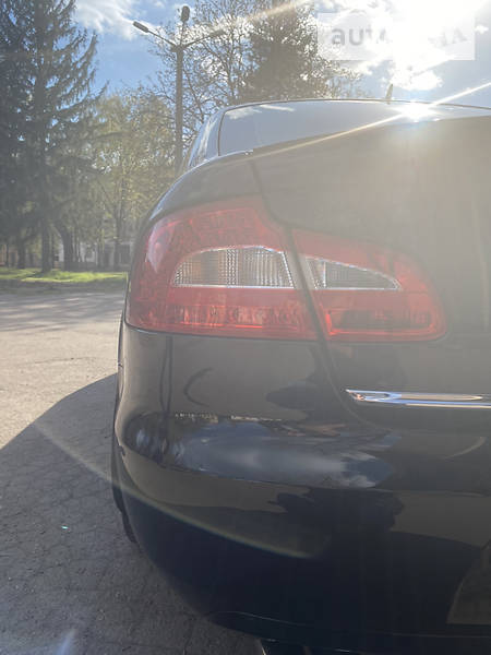Седан Skoda Superb 2010 в Кривому Розі
