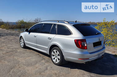 Універсал Skoda Superb 2010 в 