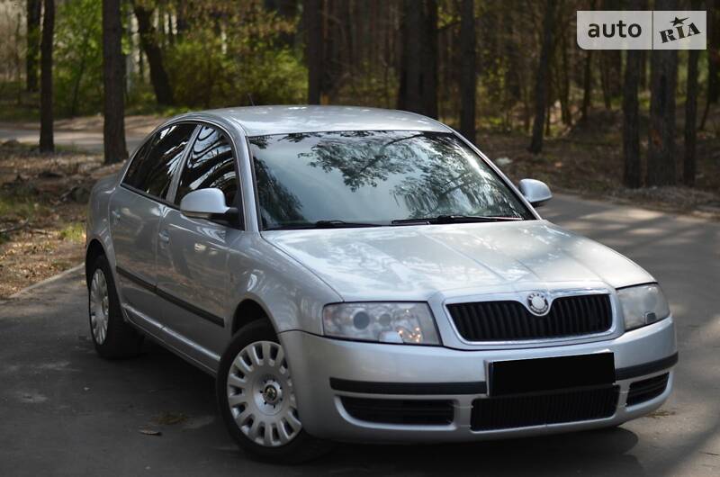 Седан Skoda Superb 2008 в 