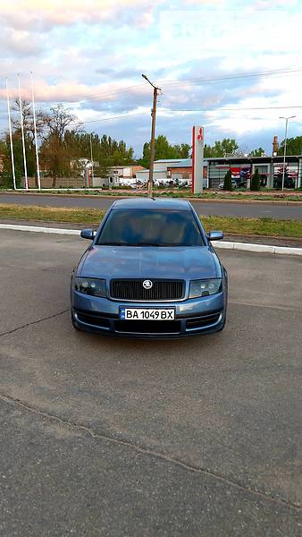 Седан Skoda Superb 2004 в Кропивницькому