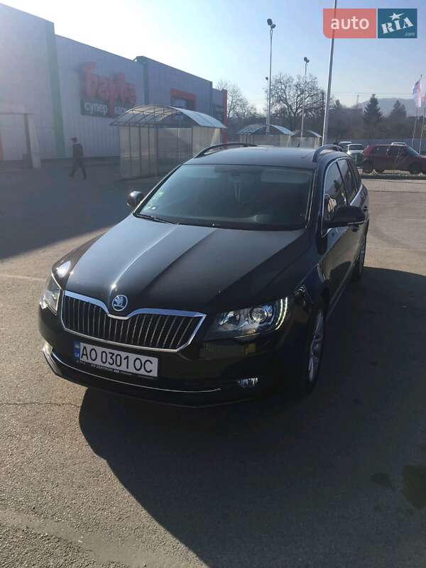 Універсал Skoda Superb 2014 в Сваляві