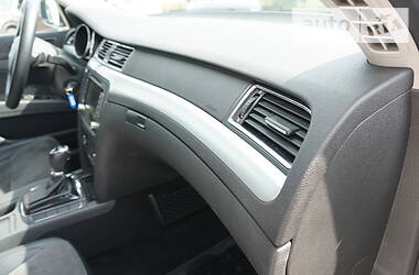 Ліфтбек Skoda Superb 2014 в 
