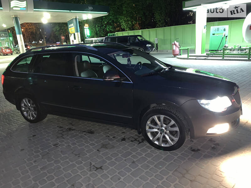 Універсал Skoda Superb 2010 в Тернополі