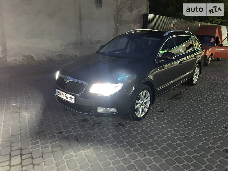 Універсал Skoda Superb 2010 в Тернополі