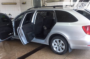 Універсал Skoda Superb 2010 в 