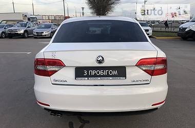 Седан Skoda Superb 2013 в Киеве