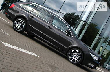 Skoda Superb 2011