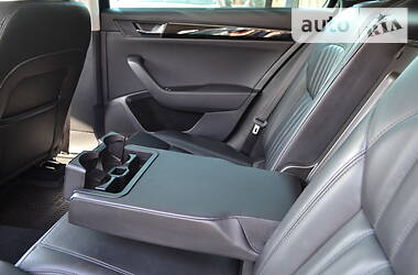 Універсал Skoda Superb 2018 в 