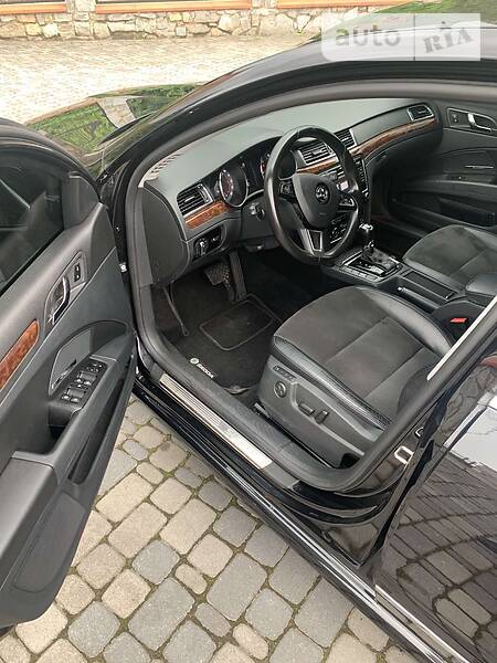 Седан Skoda Superb 2015 в Івано-Франківську