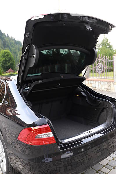 Седан Skoda Superb 2015 в Івано-Франківську