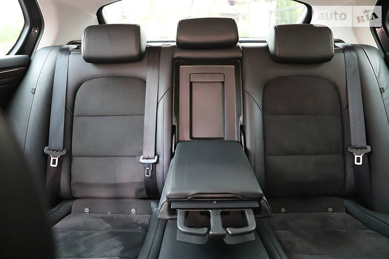 Седан Skoda Superb 2015 в Івано-Франківську