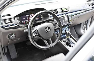 Универсал Skoda Superb 2015 в Дрогобыче