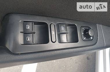 Універсал Skoda Superb 2013 в 