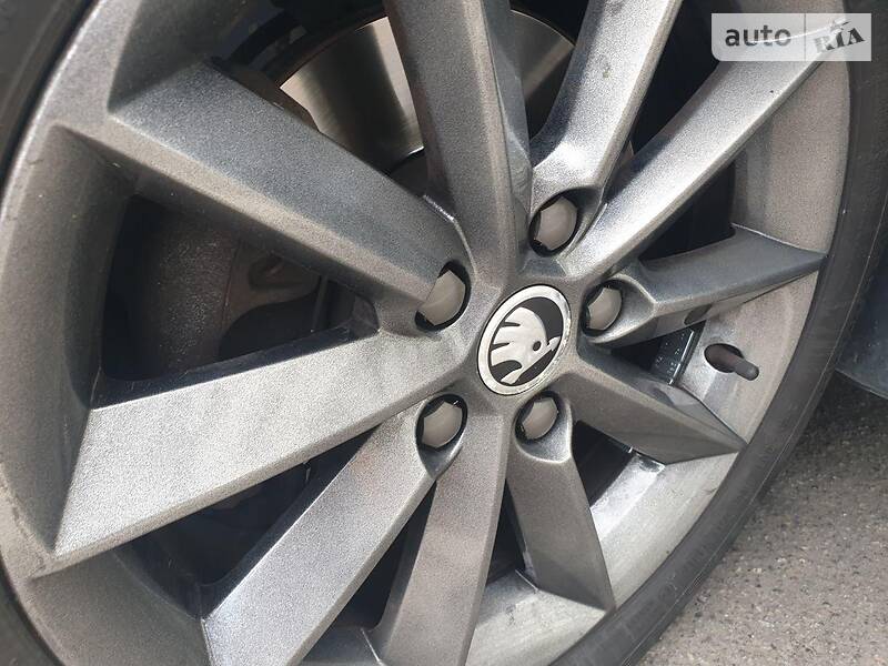 Універсал Skoda Superb 2013 в Вінниці