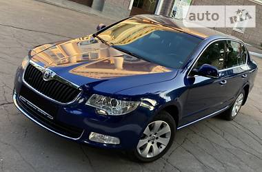 Седан Skoda Superb 2009 в Каменском