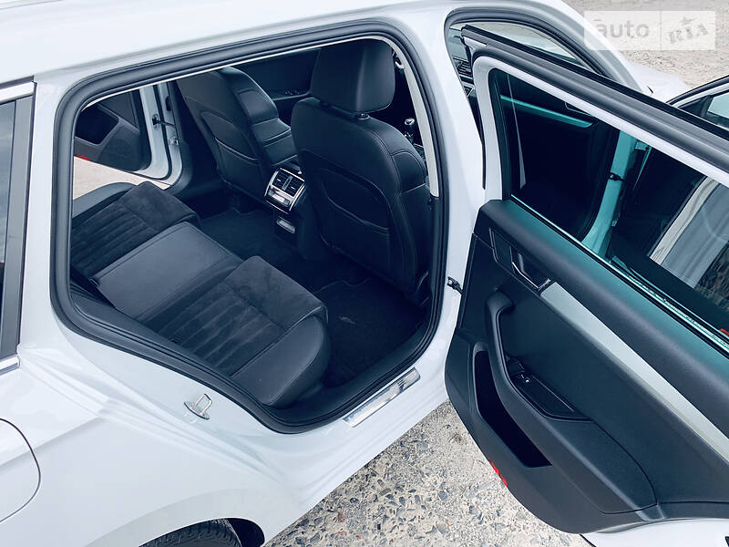 Універсал Skoda Superb 2017 в Рівному