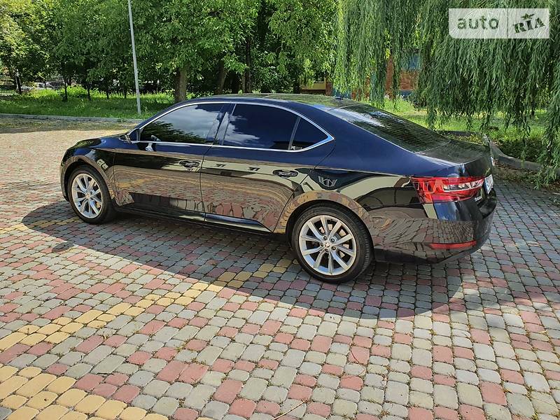 Седан Skoda Superb 2016 в Вінниці