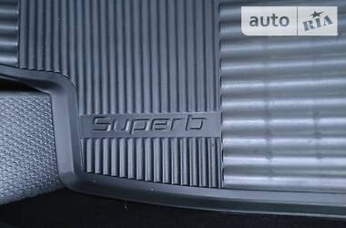 Універсал Skoda Superb 2010 в 
