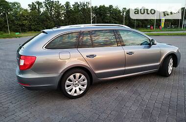 Універсал Skoda Superb 2010 в 